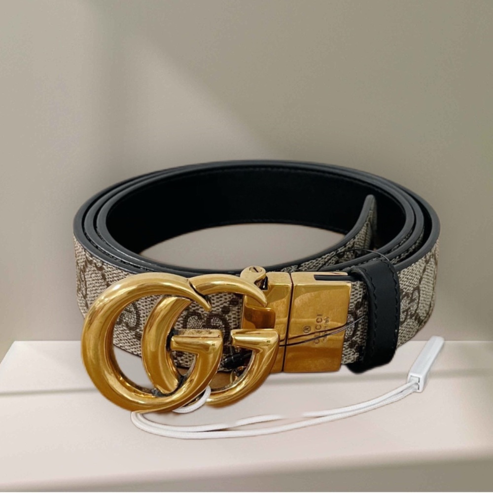 Gucci Men's Belt with Gold Buckle
